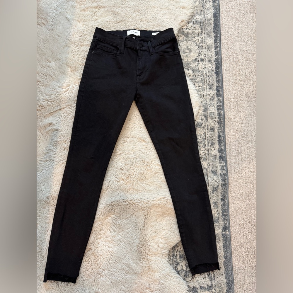 Frame Le skinny de Jeanne step hem jeans